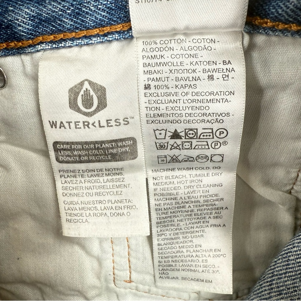Levi's High rise Fitted Distressed Skinny Jeans Size 30 NWT - Picture 10 of 11